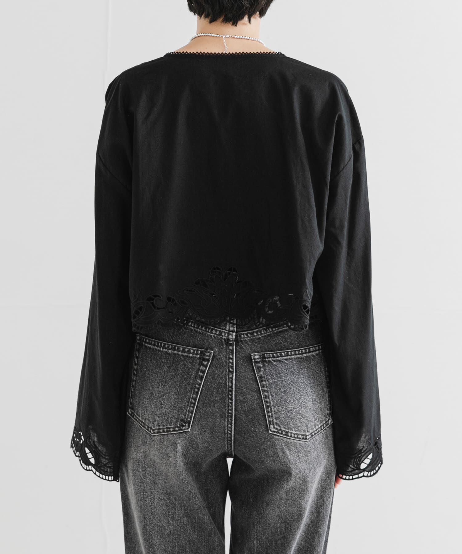 URBAN RESEARCH「カットワークレース刺繍ブラウス」|シャツ・ブラウス|