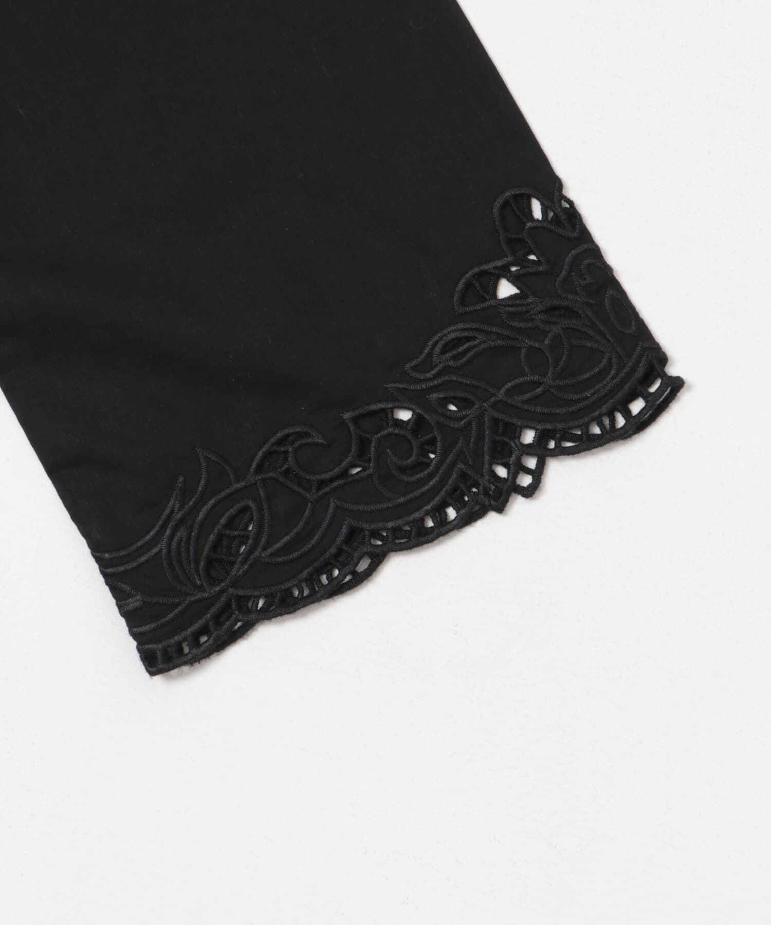 URBAN RESEARCH「カットワークレース刺繍ブラウス」|シャツ・ブラウス|