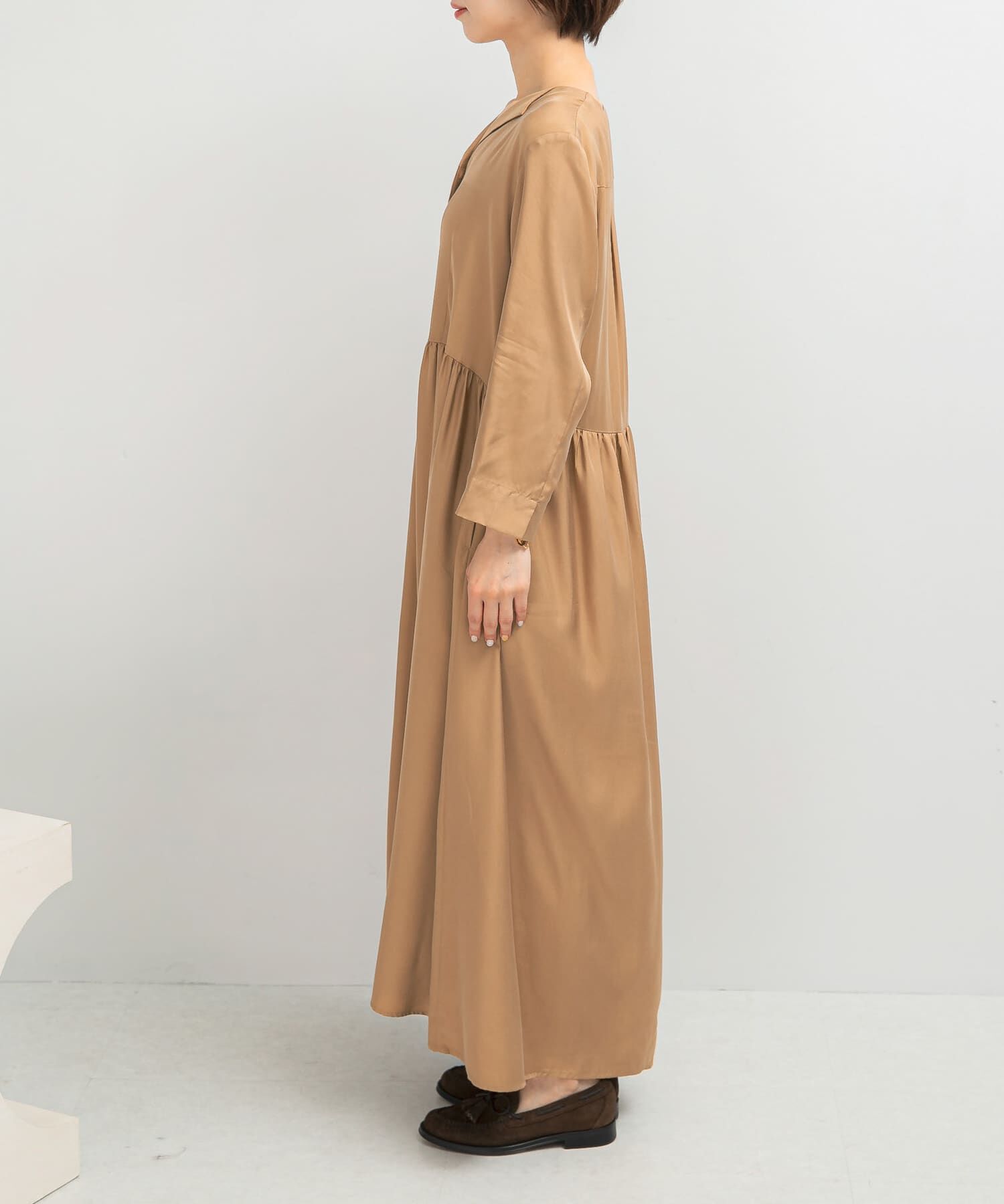 URBAN RESEARCH ROSSO「キュプラ混フィブリルギャザーワンピース」|ワンピース|