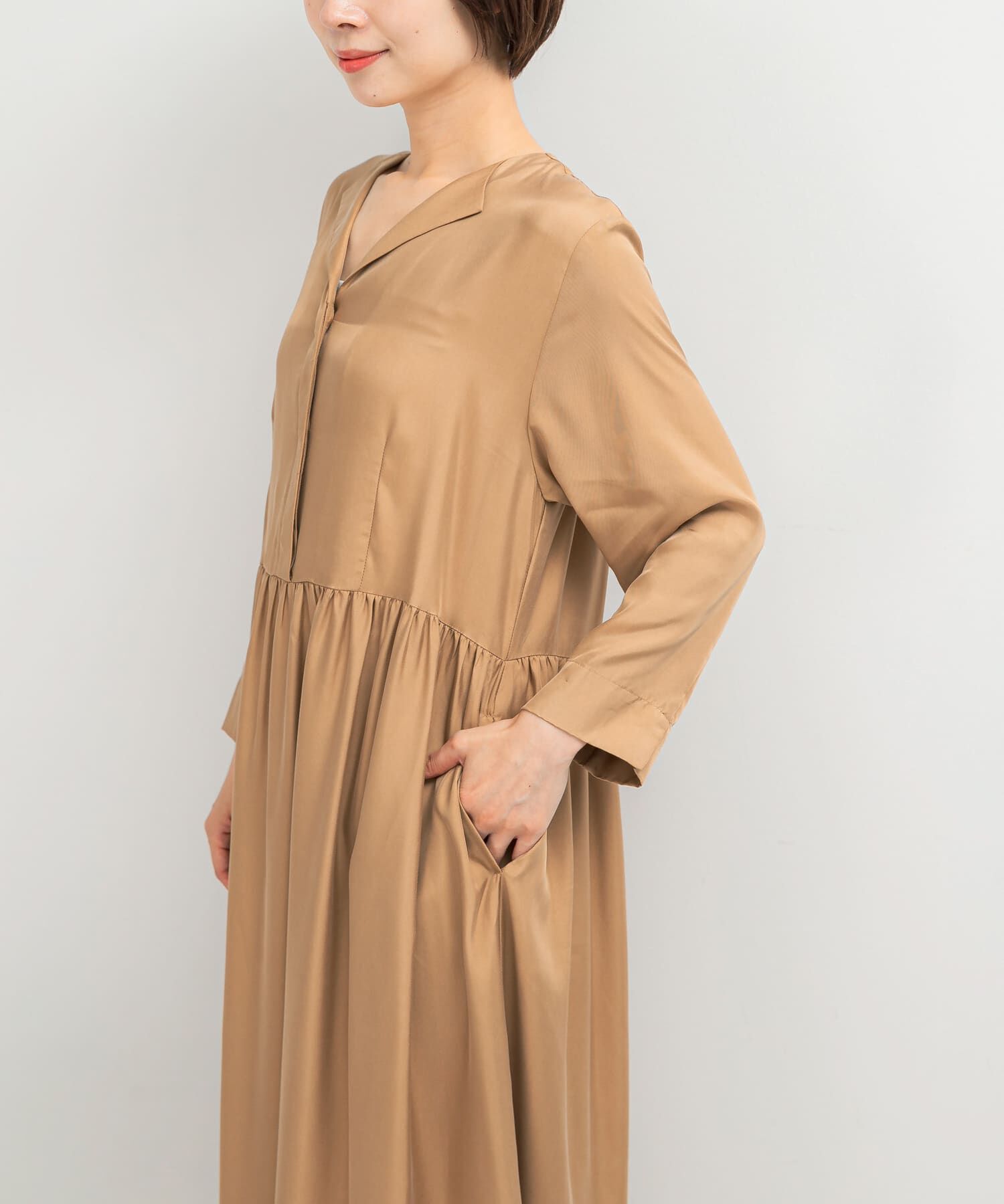 URBAN RESEARCH ROSSO「キュプラ混フィブリルギャザーワンピース」|ワンピース|