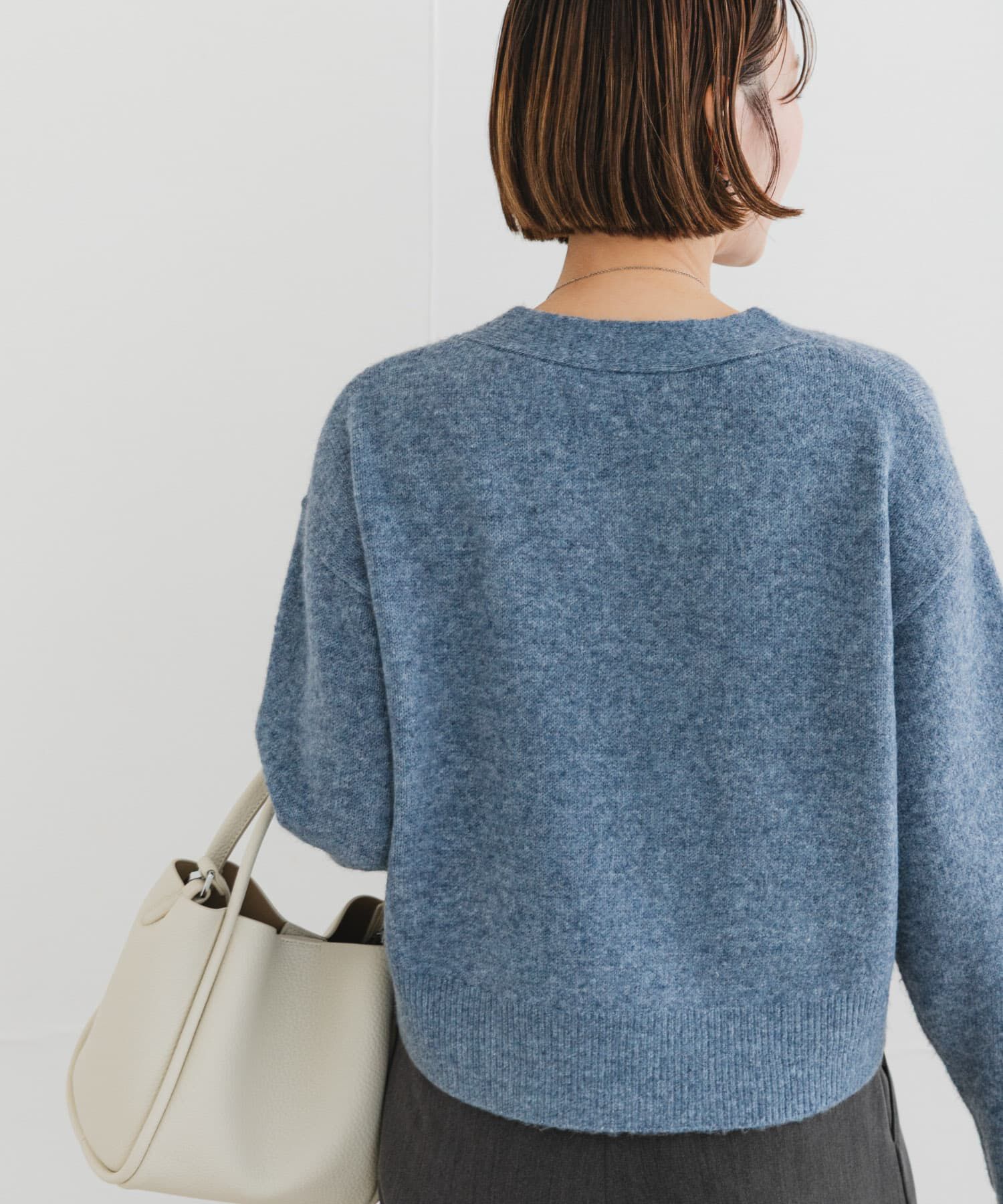 URBAN RESEARCH ROSSO「F by ROSSO　Vネック釦デザインニット」|ニット・セーター|