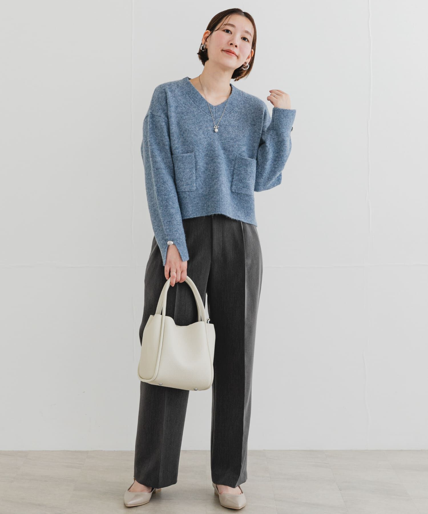 URBAN RESEARCH ROSSO「F by ROSSO　Vネック釦デザインニット」|ニット・セーター|