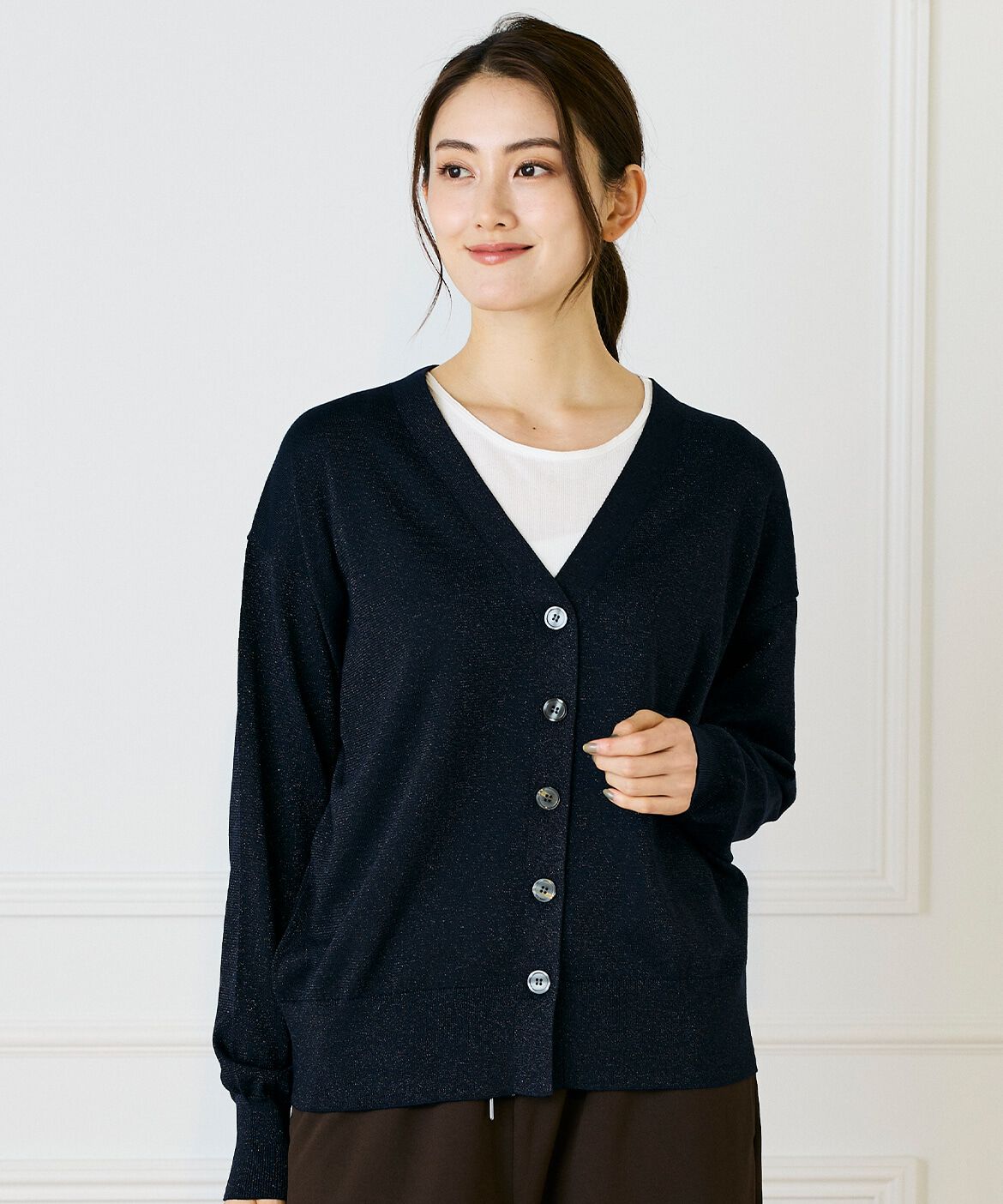 DAY by DAY it&rsquo;s international「Ｖネックラメカーディガン」|カーディガン|ネイビー