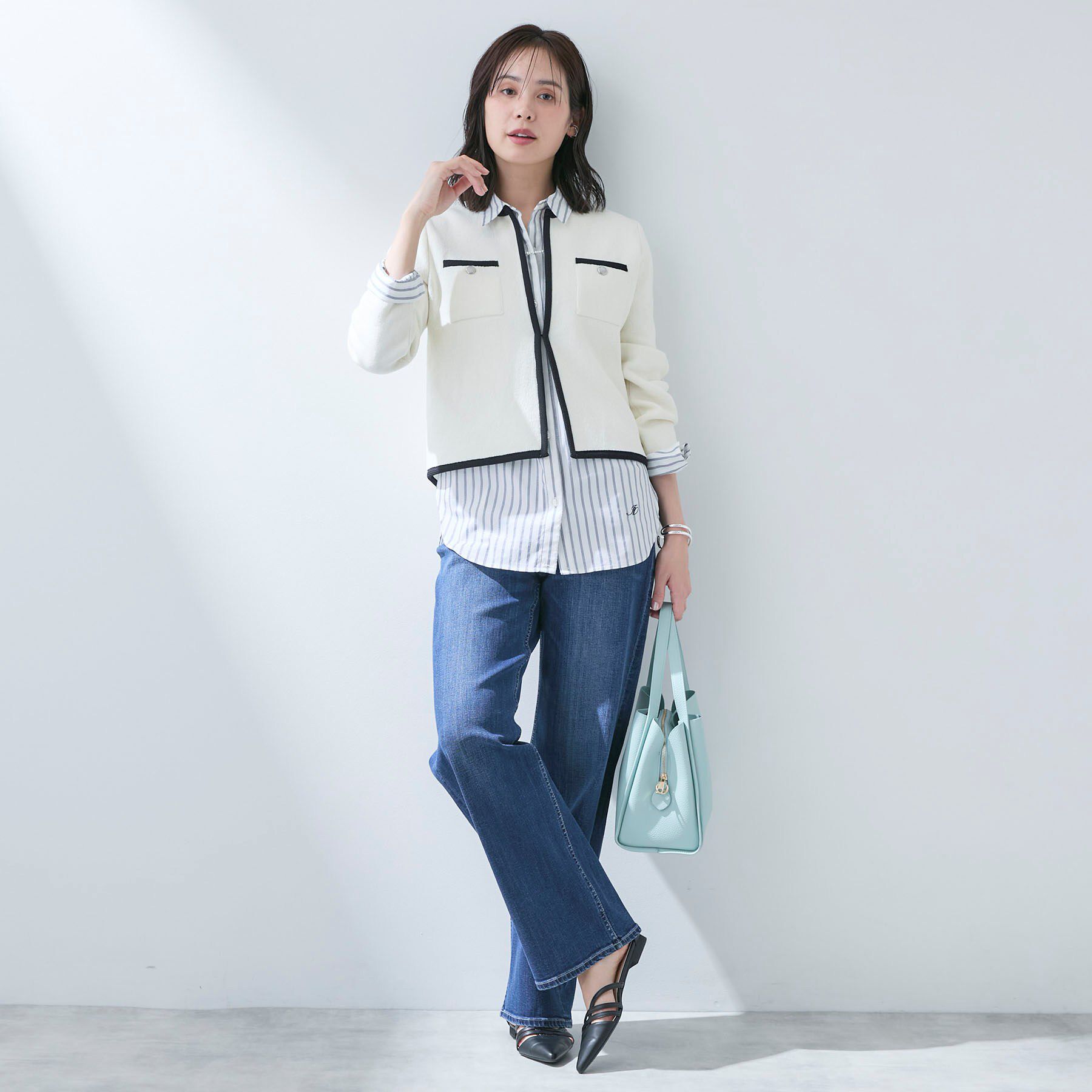 INDIVI「【春の新色登場！褒められデニム】ワイドストレート デニムパンツ」|デニム|