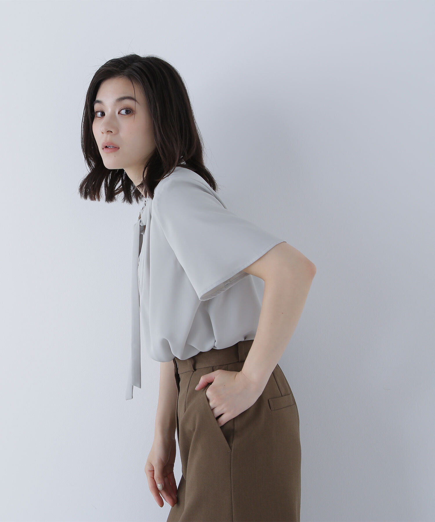  「フリルネックナローボウタイブラウス」|シャツ・ブラウス|