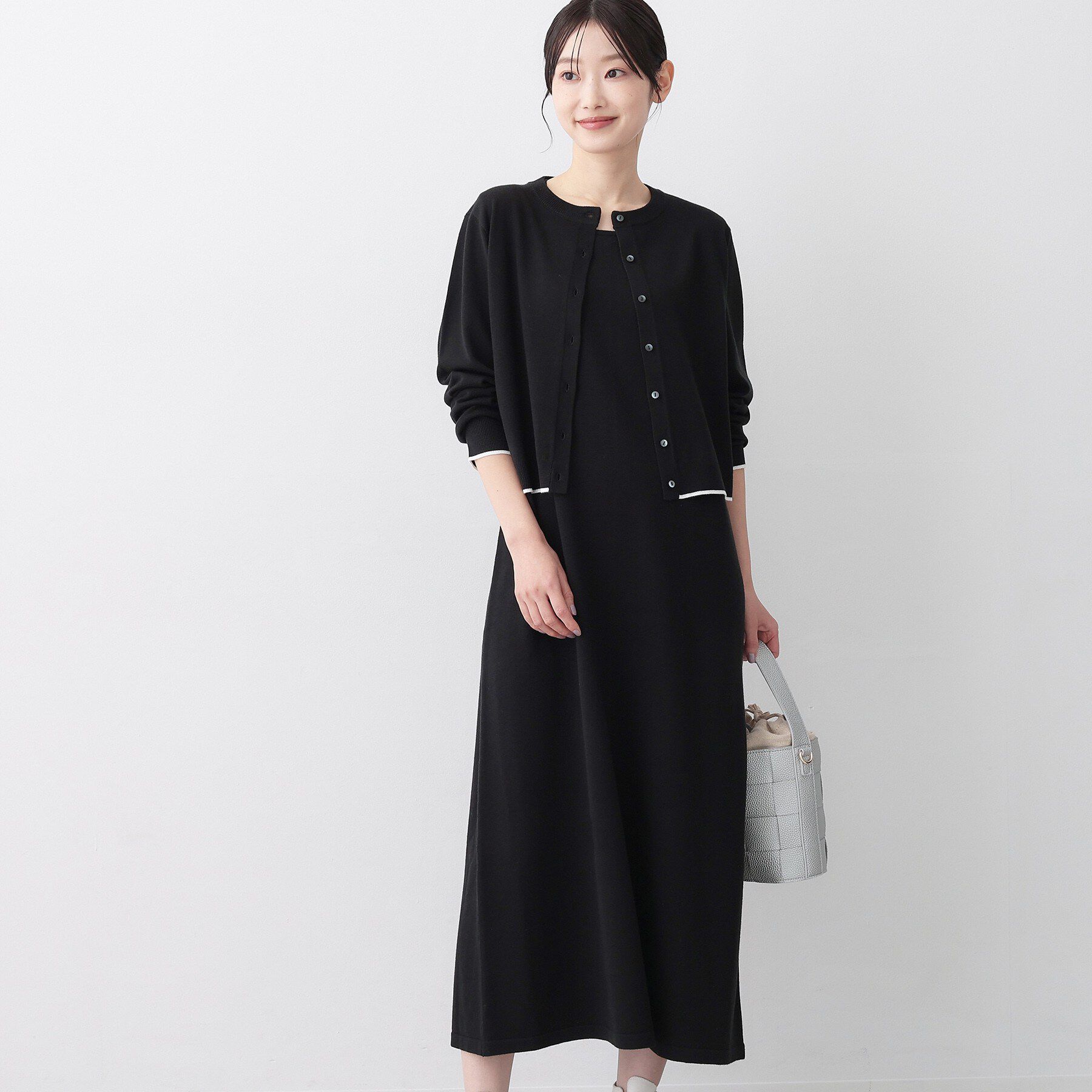 Dessin「【2点セット・洗える】ニットカーディガン&times;ノースリーブワンピース」|ワンピース|