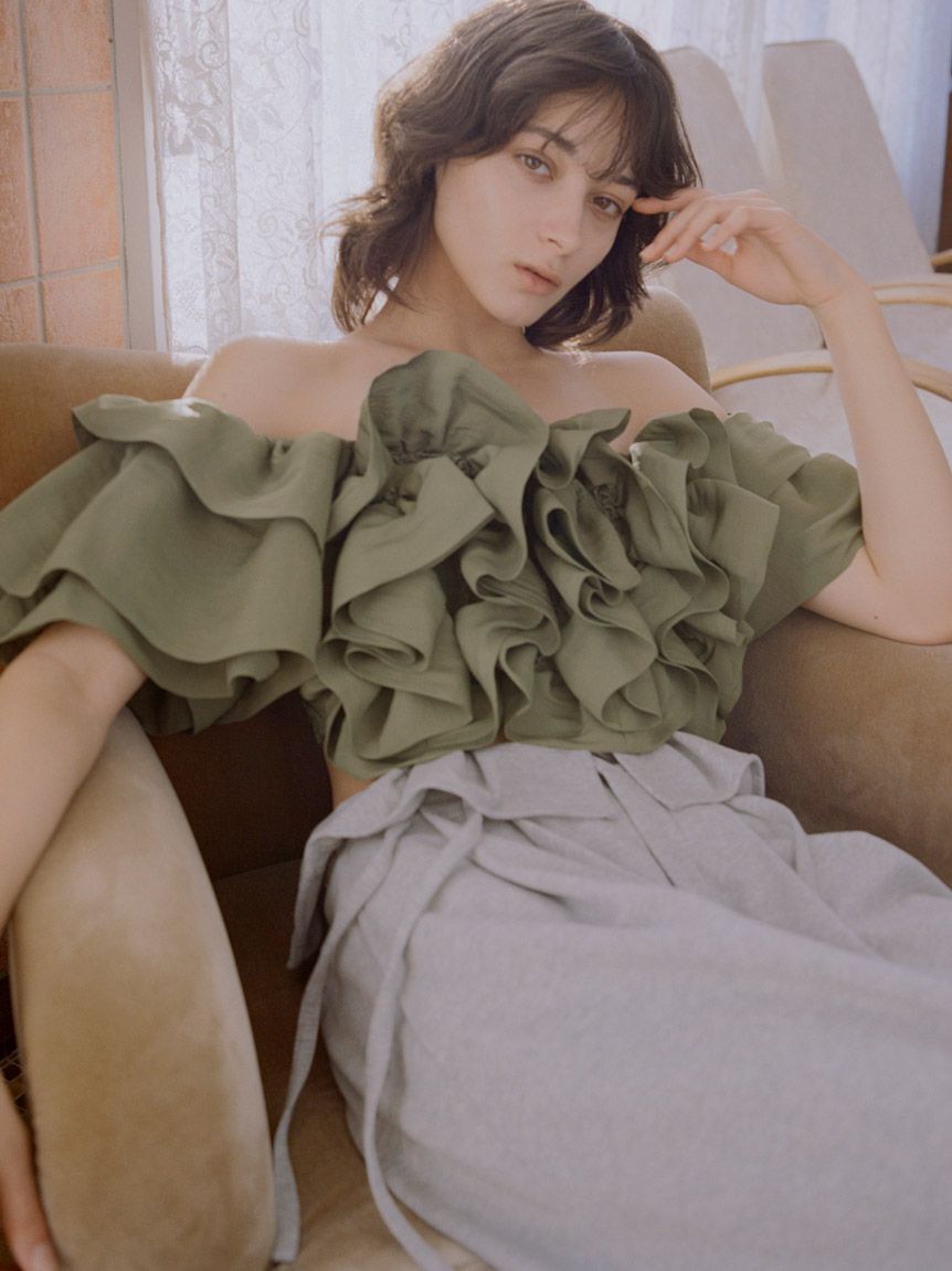 SNIDEL「オフショルボリュームフリルブラウス」|シャツ・ブラウス|