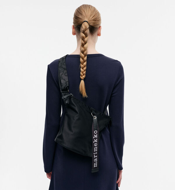 Marimekko「Carry All Solid ショルダーバッグ」|ショルダー・メッセンジャー|