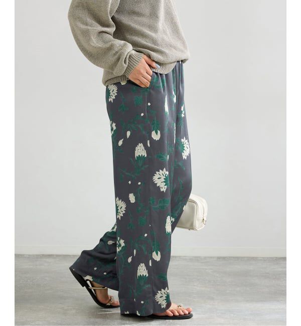 IENA「Deveauxボタニカルフラワープリントパンツ」|その他|