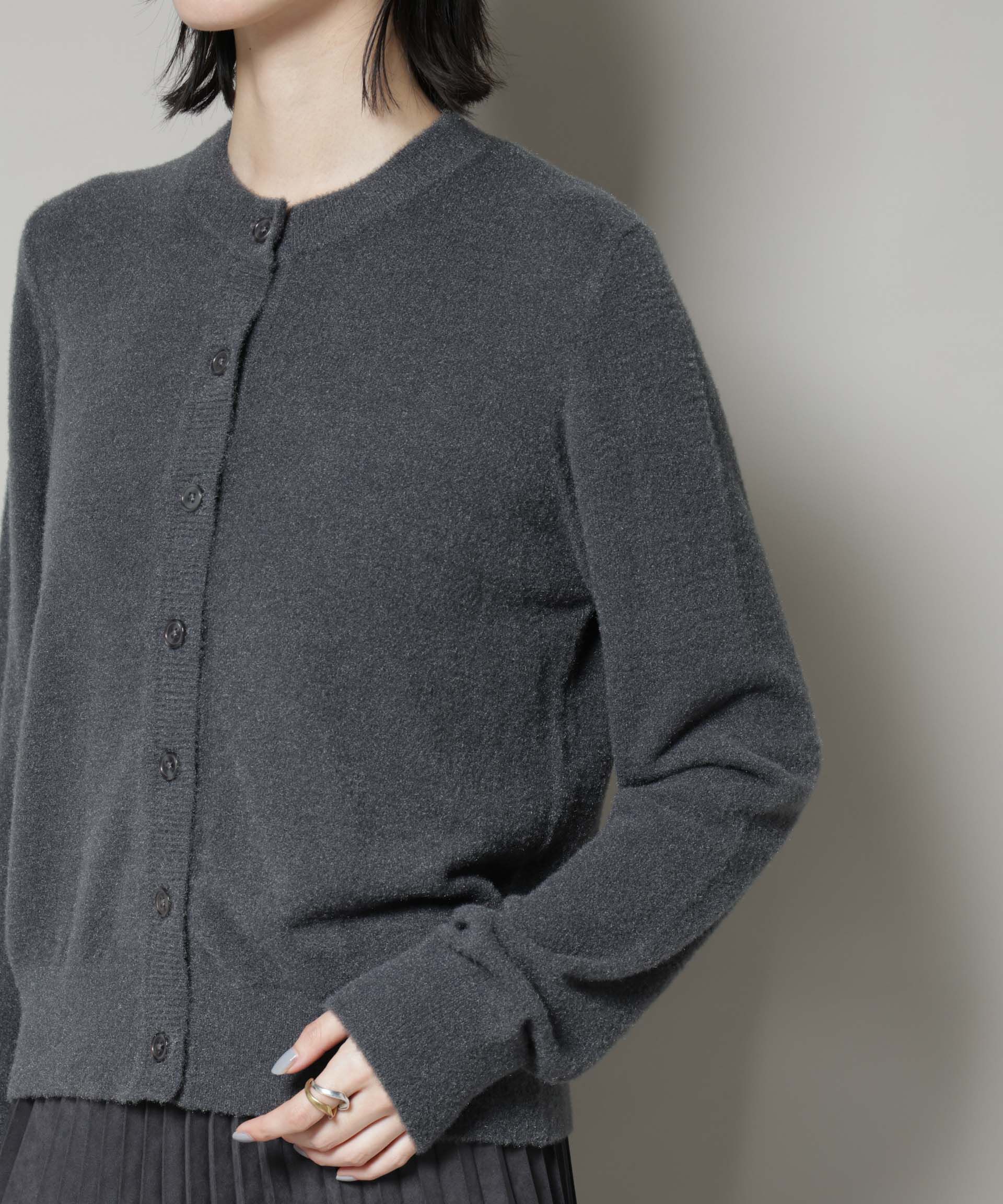 nano･universe「ミニラメシャギークルーネックカーディガン」|ニット・セーター|