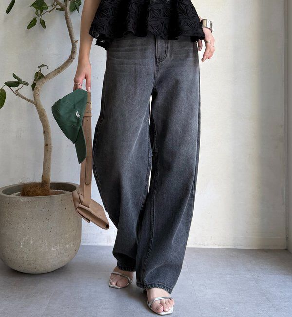  「【ベストセラーアイテム】カーブデニム」|デニム|