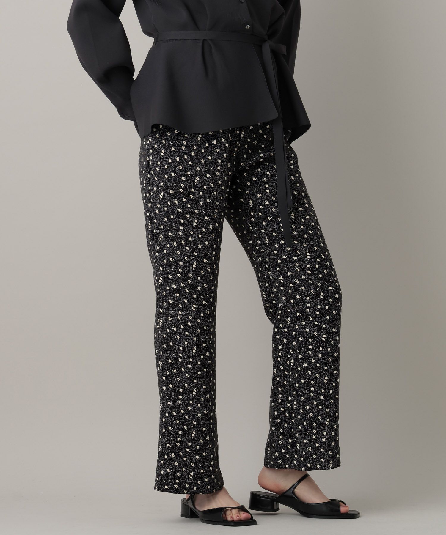 A part by 「コバナガラセミフレアパンツ」|スラックス|