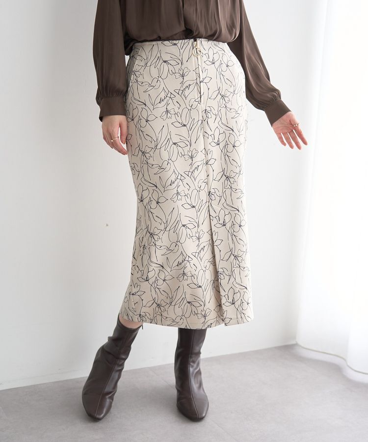 YECCA VECCA「ラインフラワー柄フェイクスエードスカート」|タイト|Ivory