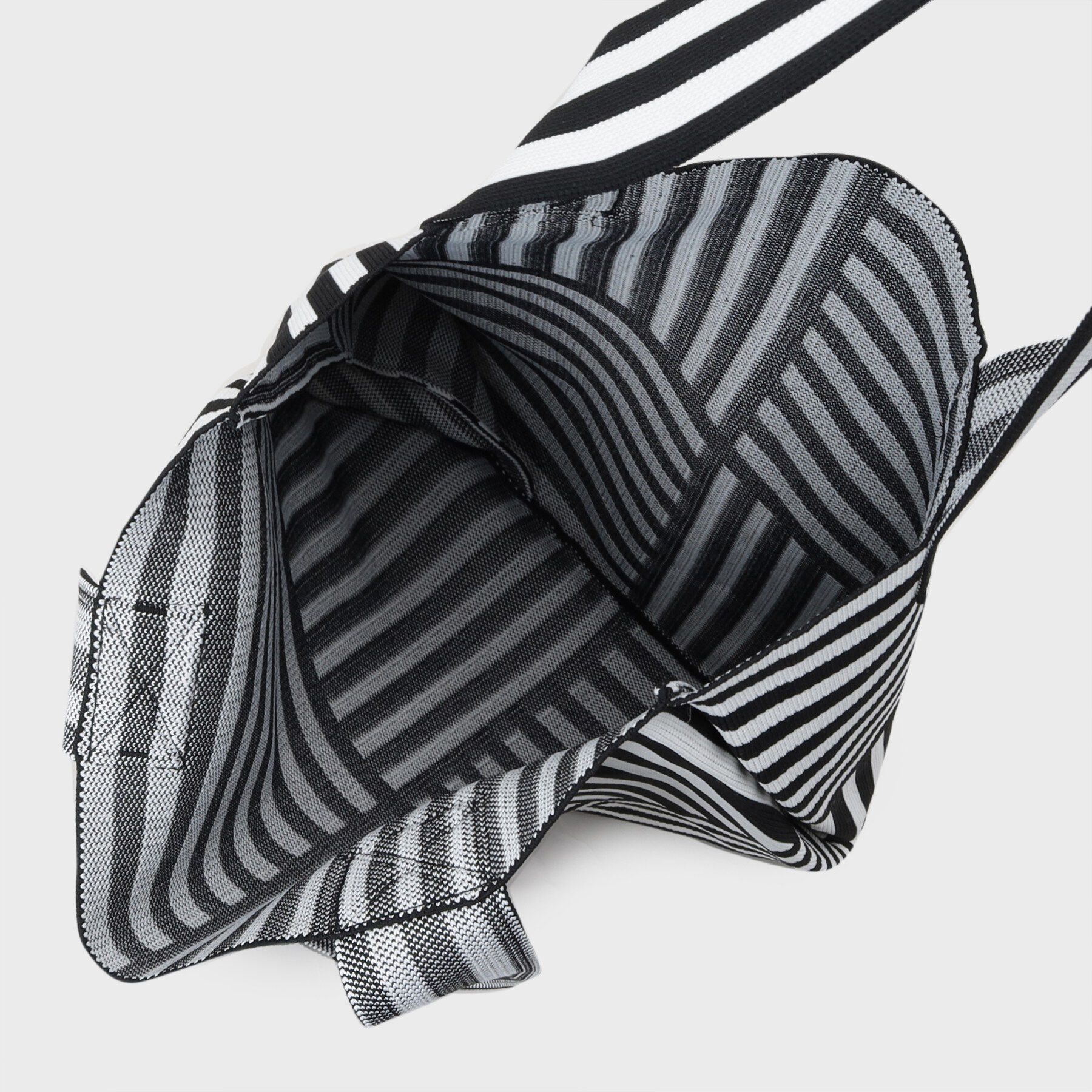 INDIVI「【WEB限定カラー／A4収納】柄ニットバッグ」|トートバッグ|