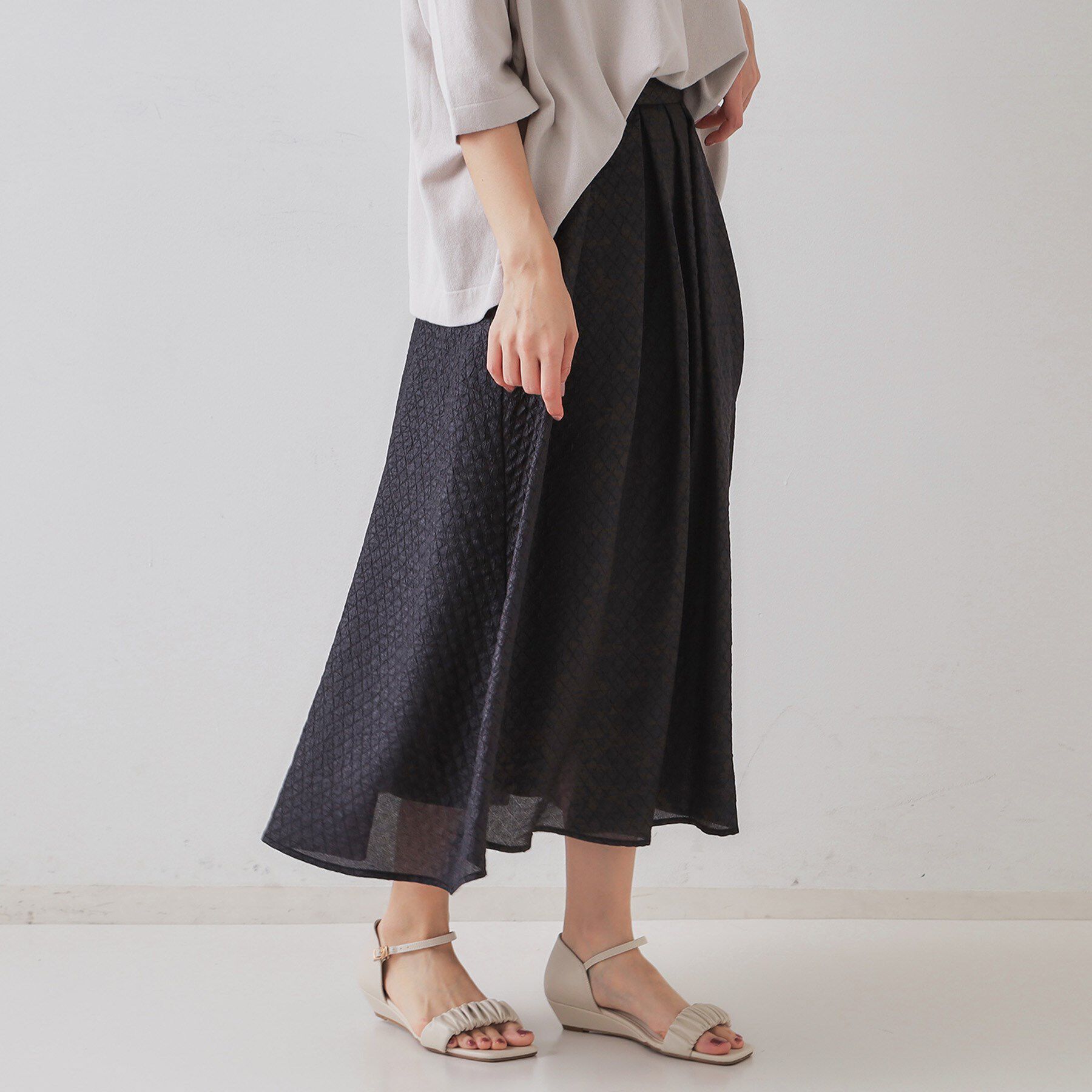 OPAQUE.CLIP「シアージャカードタックフレアスカート【洗濯機洗い可】」|スカート|