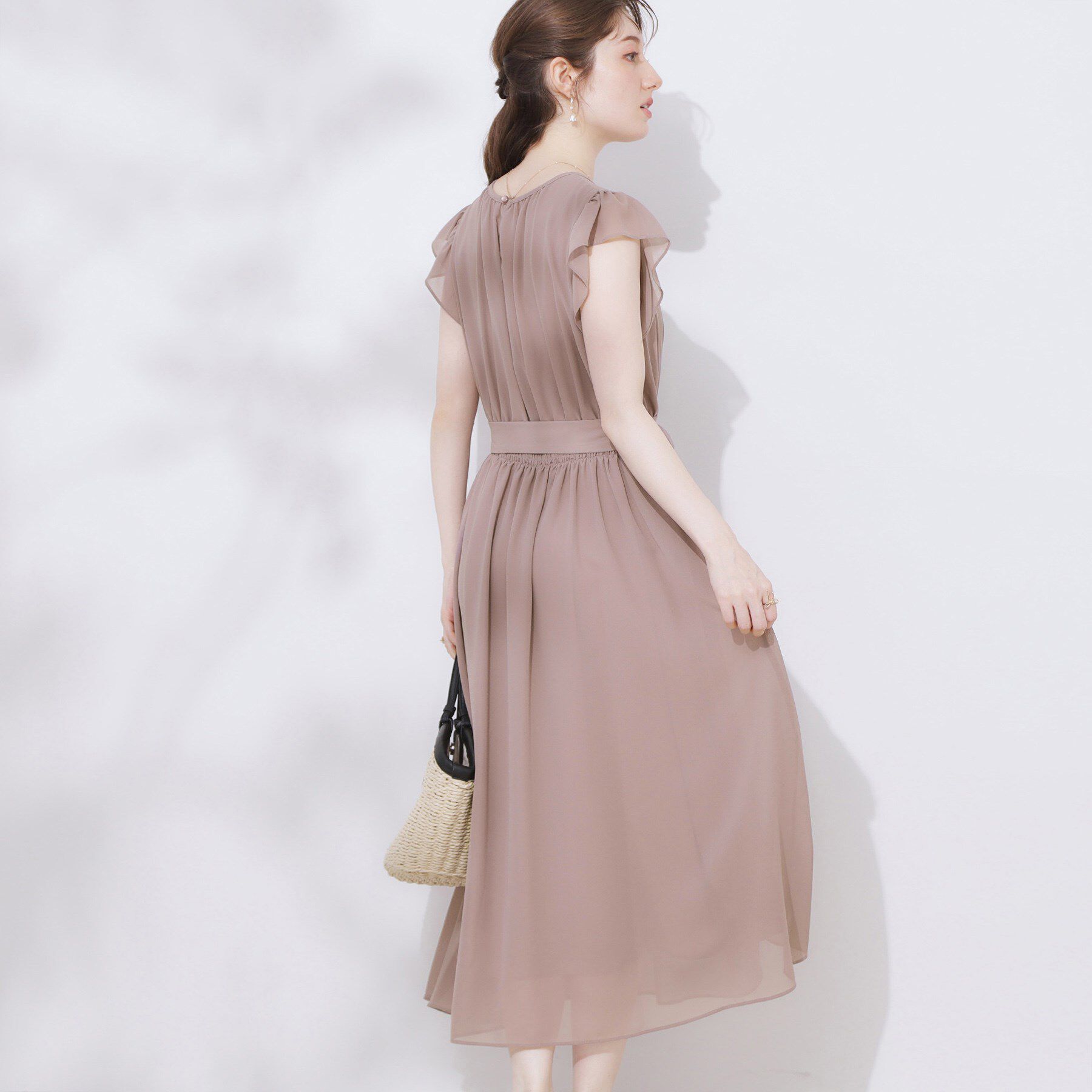 Couture broach「【一枚で着映える・楽ちん・ドライタッチ】フリルスリーブワンピース」|ワンピース|