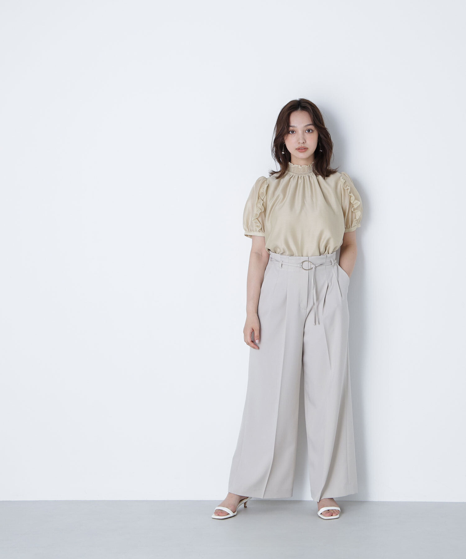  「シャーリングネックフリルブラウス」|シャツ・ブラウス|