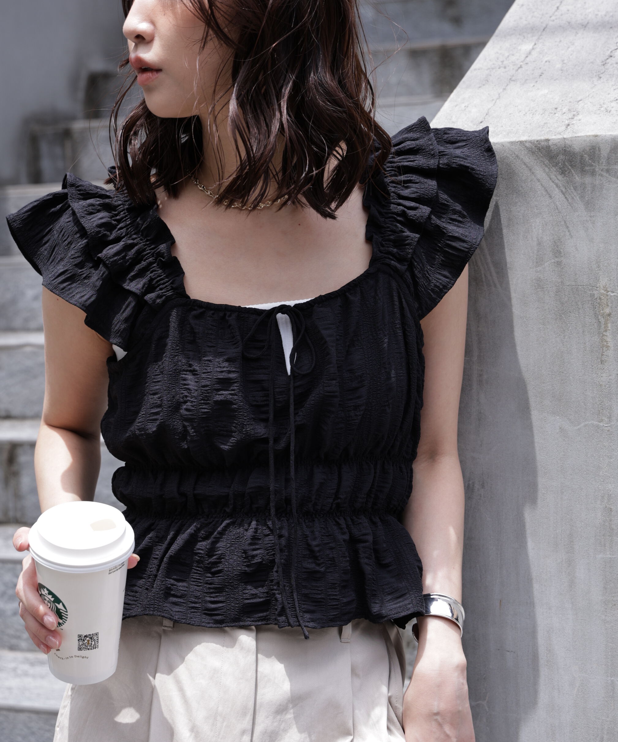  「前後2way肩フリルシャーリングペプラムブラウス」|シャツ・ブラウス|