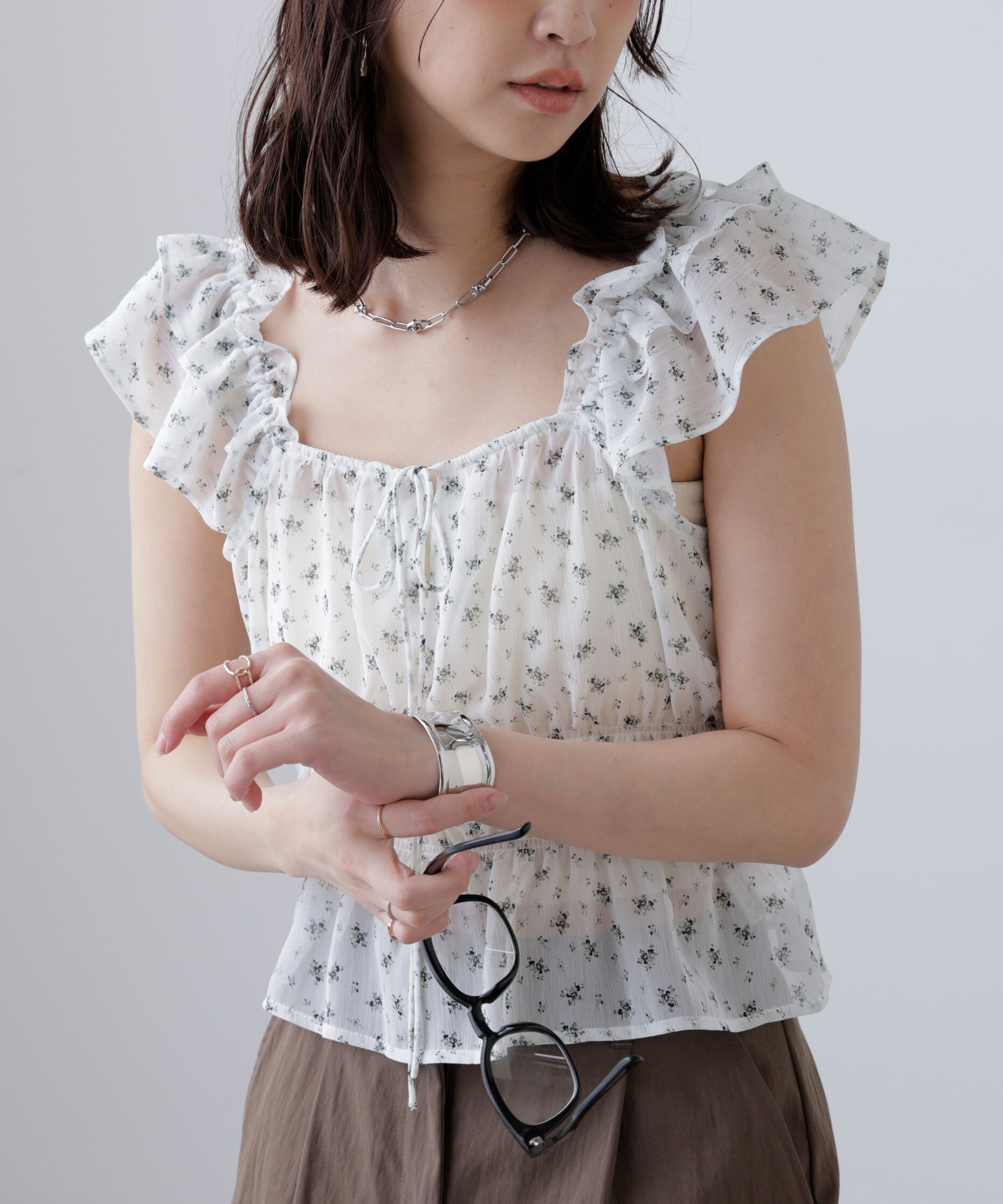  「前後2way肩フリルシャーリングペプラムブラウス」|シャツ・ブラウス|