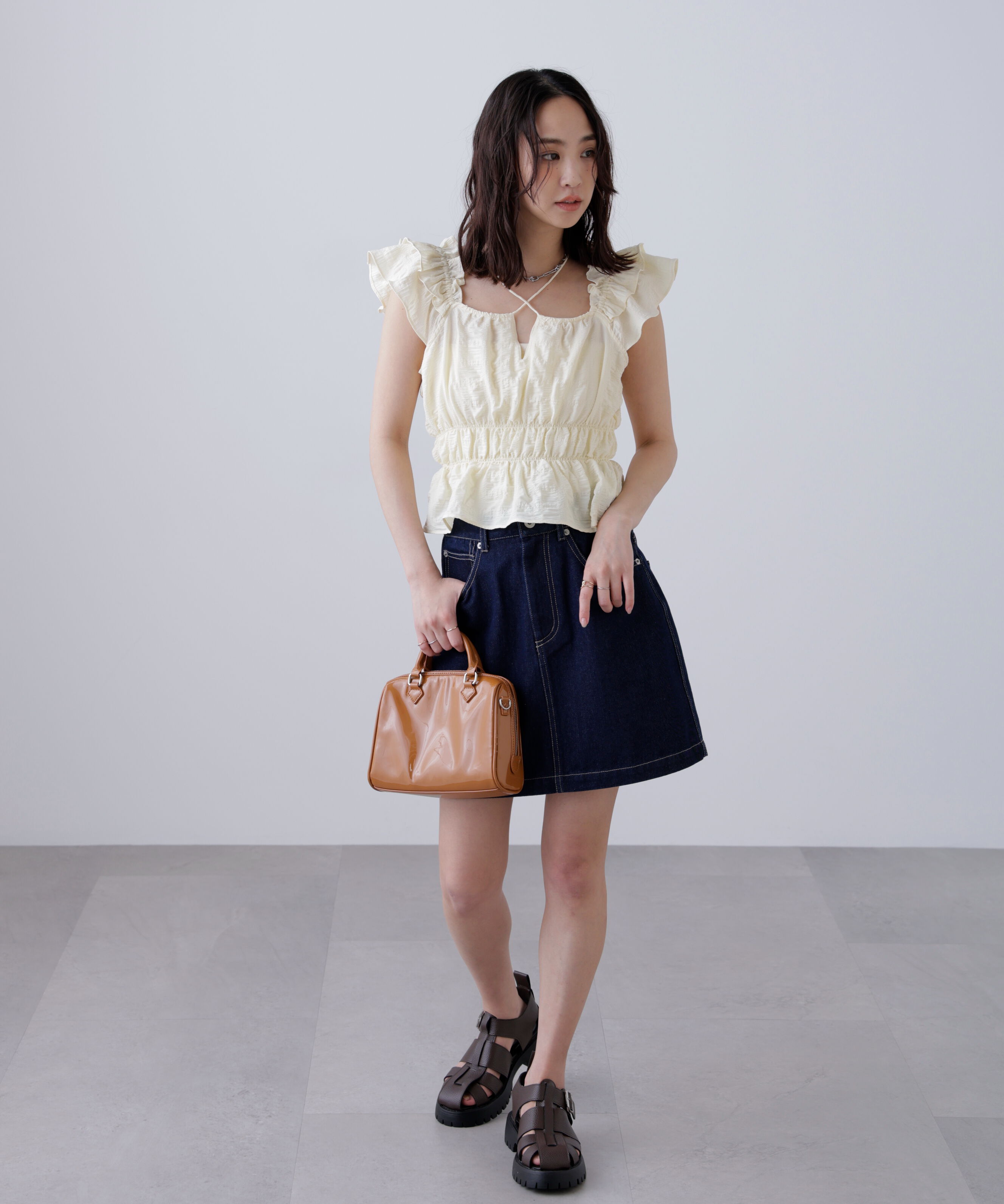  「前後2way肩フリルシャーリングペプラムブラウス」|シャツ・ブラウス|