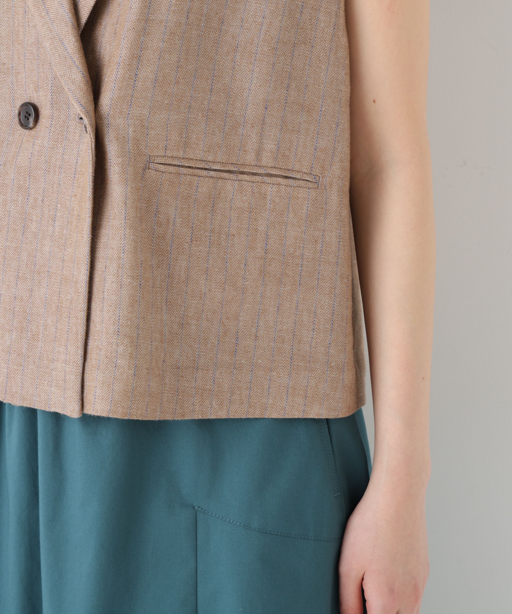  「◆ドライタッチリネン混ショートジレ」|ブルゾン・スタジャン|