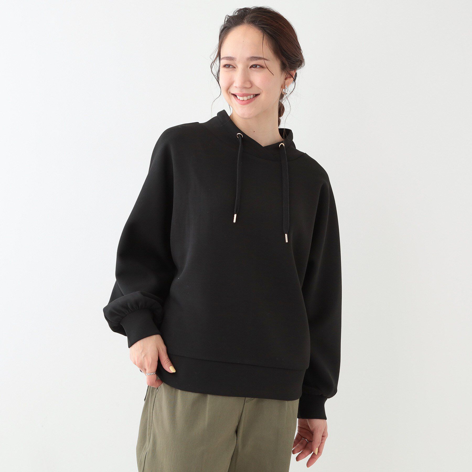 SHOO･LA･RUE「【S-LL】なめらかタッチ もちさら抜け襟トップス」|Tシャツ・カットソー|