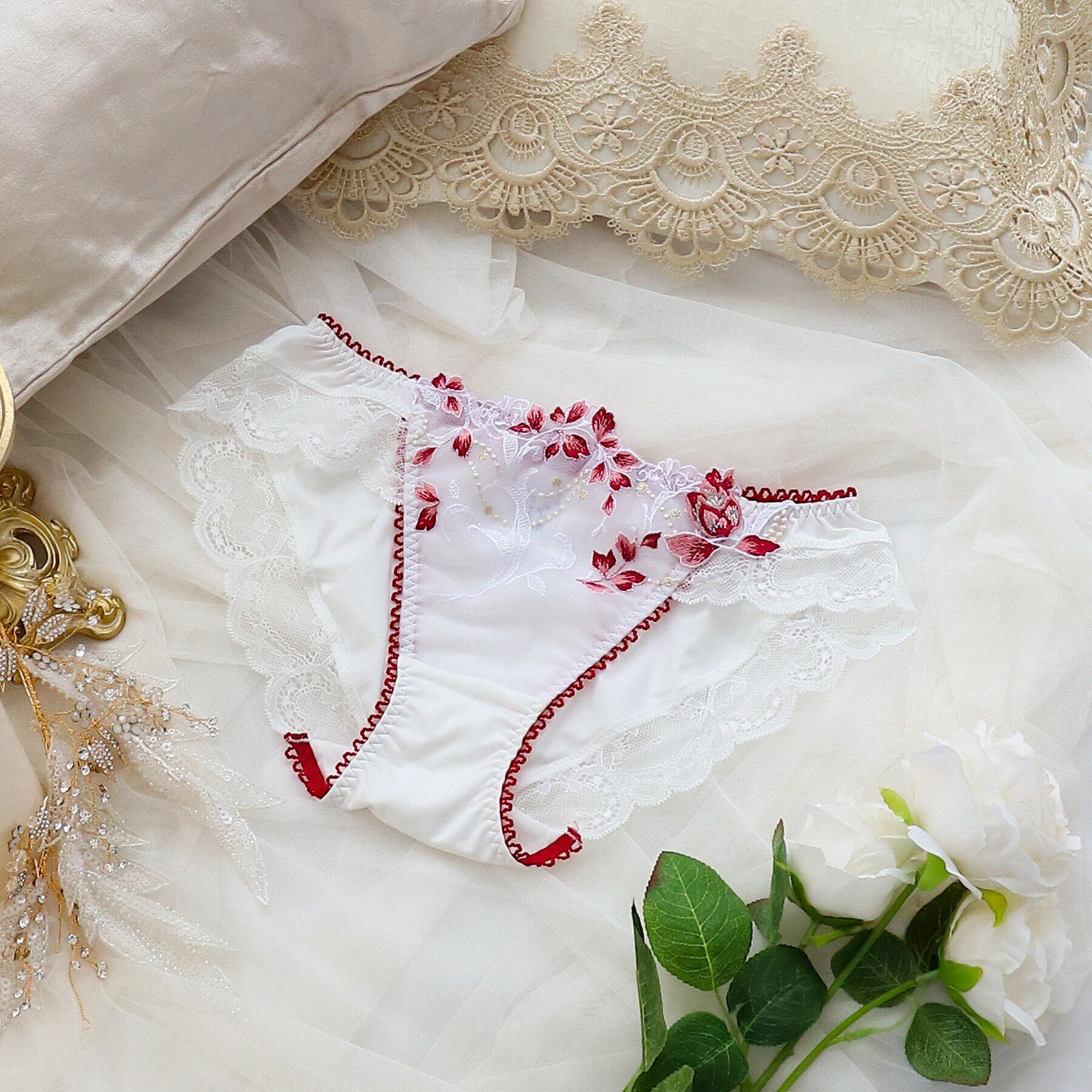 Risa Magli「アナベル ノーマルショーツ」|インナー|レッド(060)