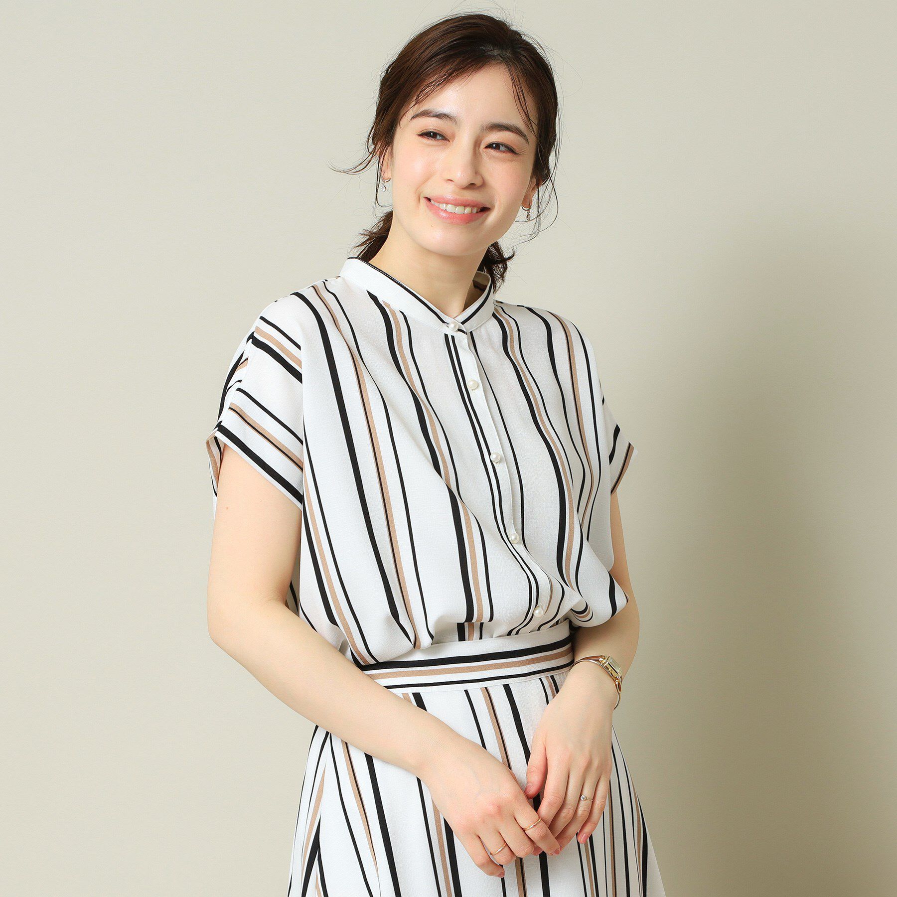 ITS&rsquo;DEMO「【UVケア／吸水速乾／洗濯機OK／冷感】麻調合繊タックブラウス＜ラク服シリーズ＞」|シャツ・ブラウス|