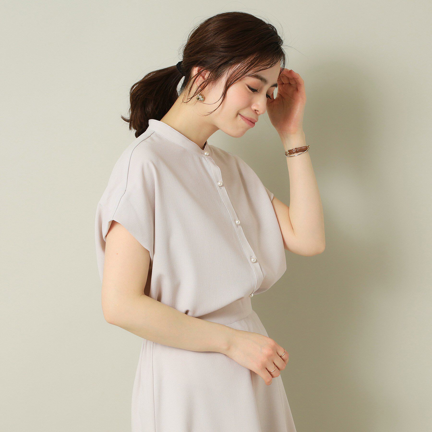 ITS&rsquo;DEMO「【UVケア／吸水速乾／洗濯機OK／冷感】麻調合繊タックブラウス＜ラク服シリーズ＞」|シャツ・ブラウス|