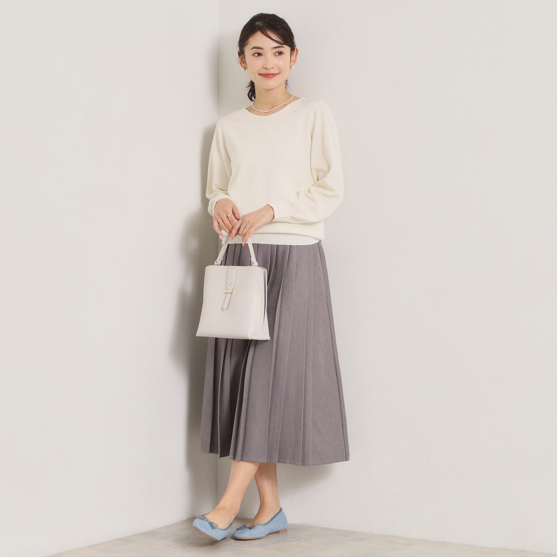 ITS&rsquo;DEMO「【洗濯機OK】花粉防止Vネックニット」|ニット・セーター|