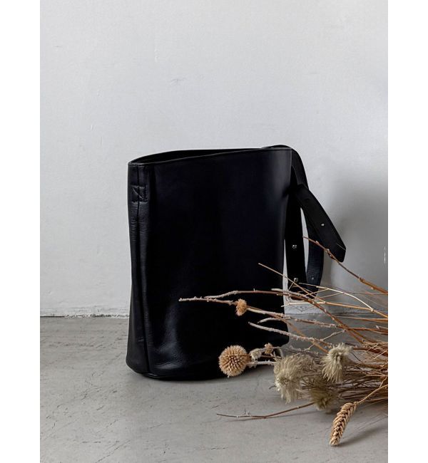 Ungrid「レザーショルダーバッグ」|ショルダー・メッセンジャー|ブラック