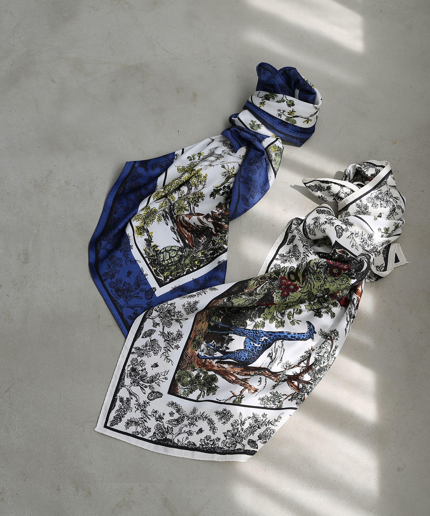 colleca la「ガーデンアート柄 大判スカーフ」|バンダナ・スカーフ|