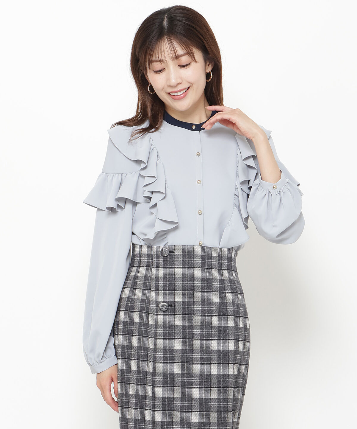 アンドクチュール「ダブルフリル配色ハイカラーブラウス」|シャツ・ブラウス|ライトグレー