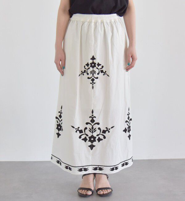 quaranciel「quaranciel:〈洗濯機可能〉エンブロイダリー フレア ロング スカート」|スカート|
