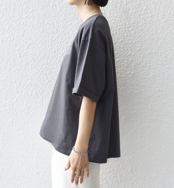 SHIPS for women「《予約》【WEB限定】バック タック ショート スリーブ ロゴ プリント TEE」|Tシャツ・カットソー|