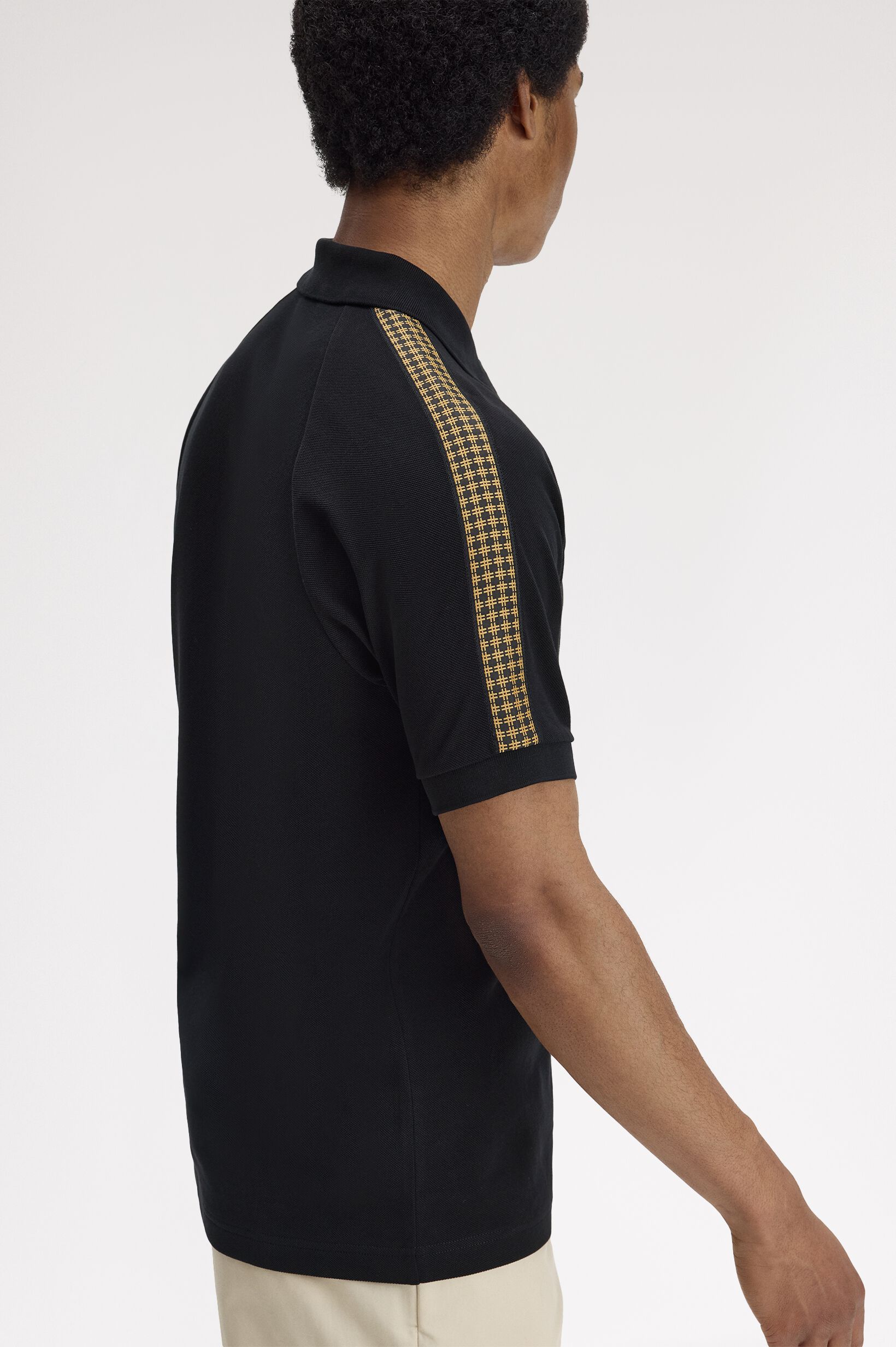 FRED PERRY 「Cross Tape Polo Shirt」|ポロシャツ|