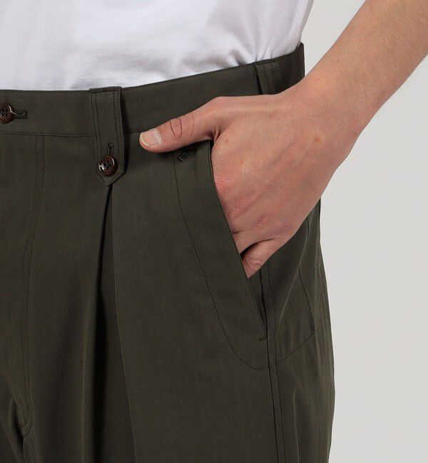 TOMORROWLAND MENS「コットン グラスツイル 1プリーツ ワイドパンツ」|チノ|