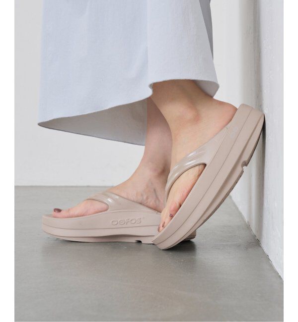 U by SPICK&SPAN「《追加》OOFOS/ ウーフォス O Omega」|サンダル|