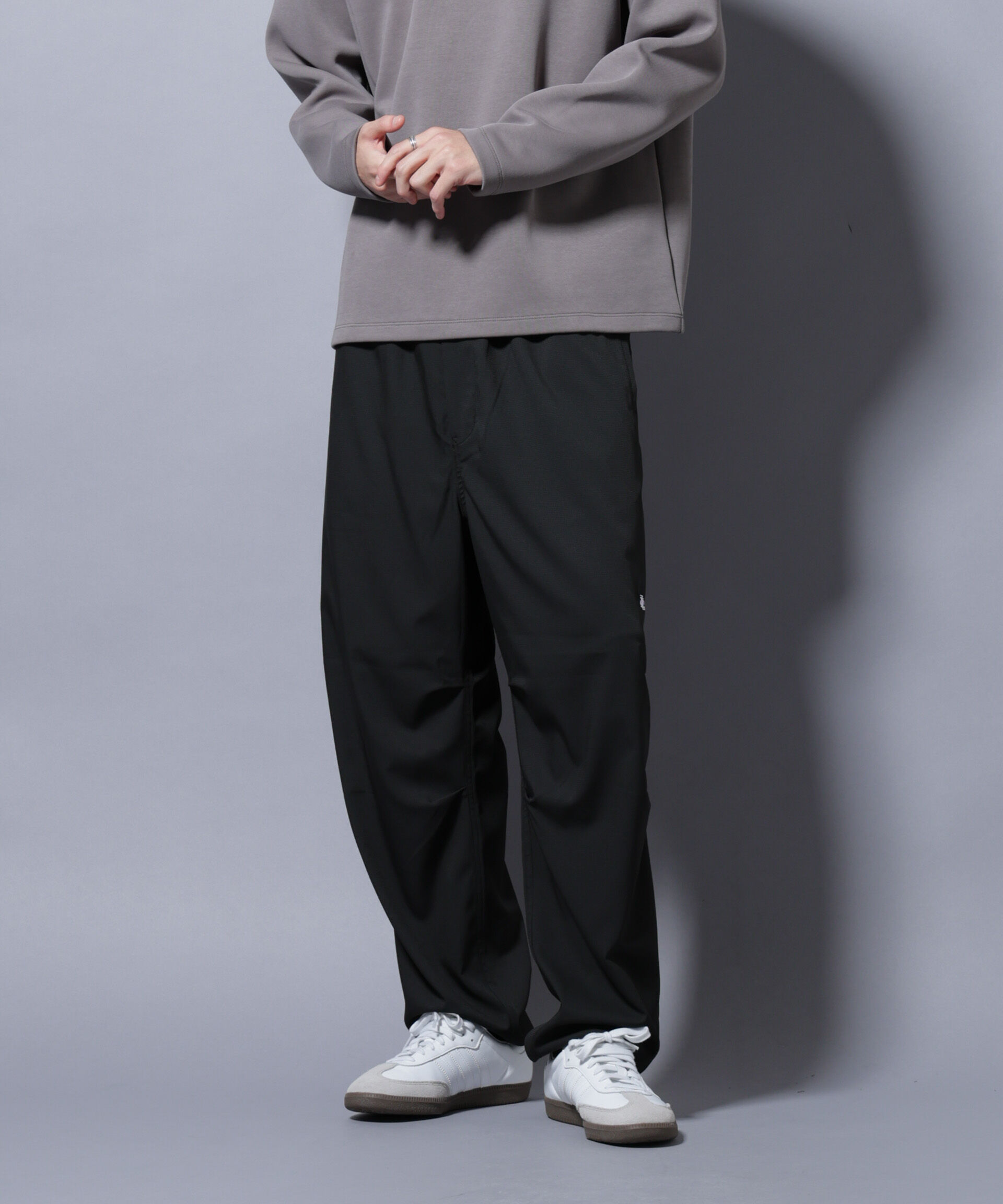 nano･universe「「NJ/CLUB」ワンポイントロゴトラックパンツ」|チノ|