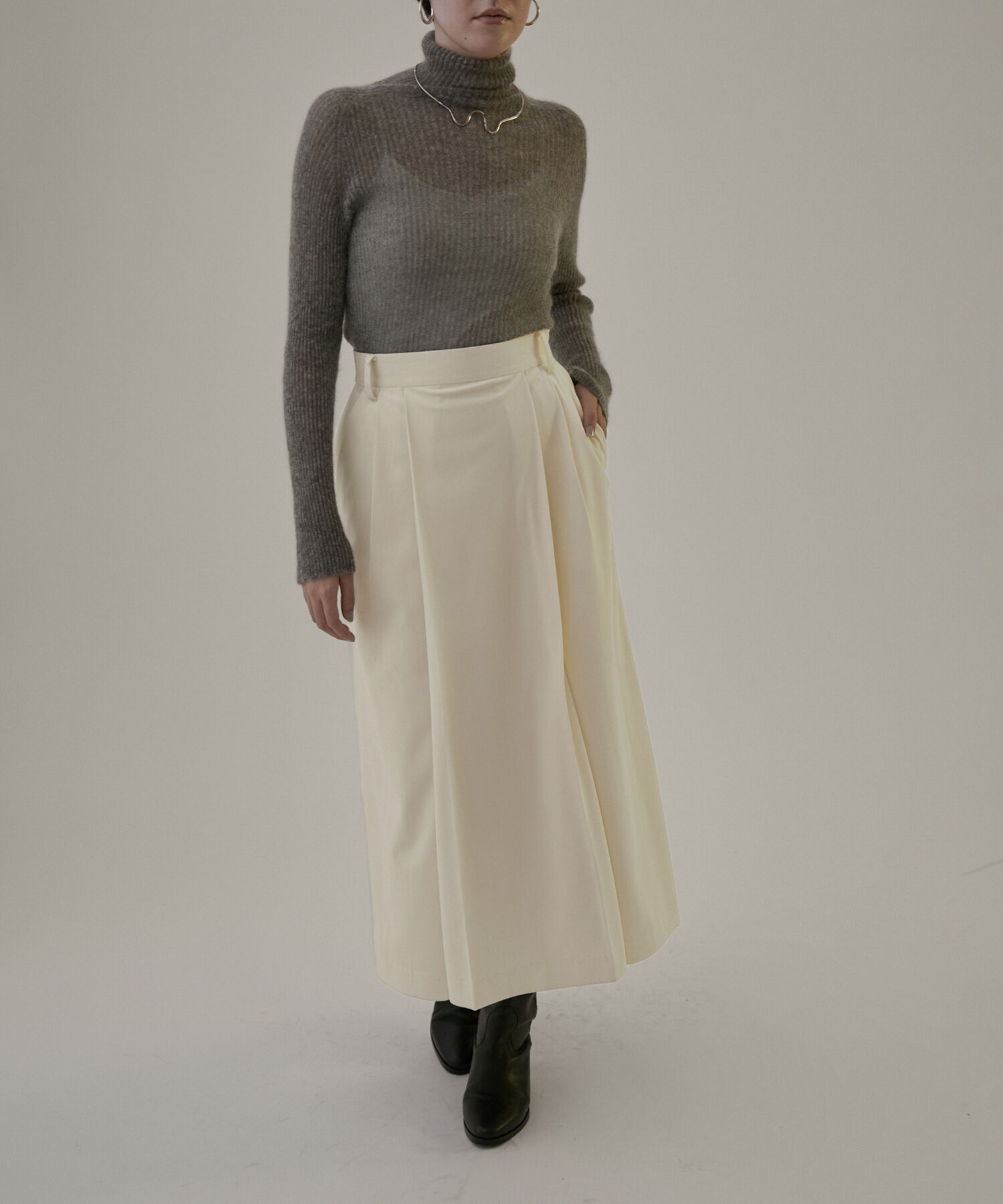 SALON adam et rope'「マイクロベロアツイルタックタイトスカート【洗える】」|スカート|