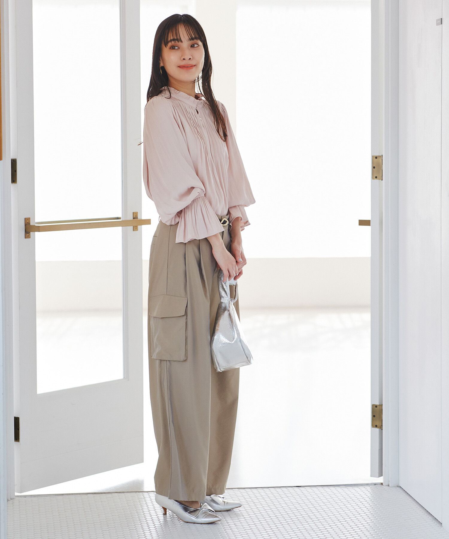 VIS「【前後2WAY】割繊ピンタックブラウス【洗える】」|シャツ・ブラウス|