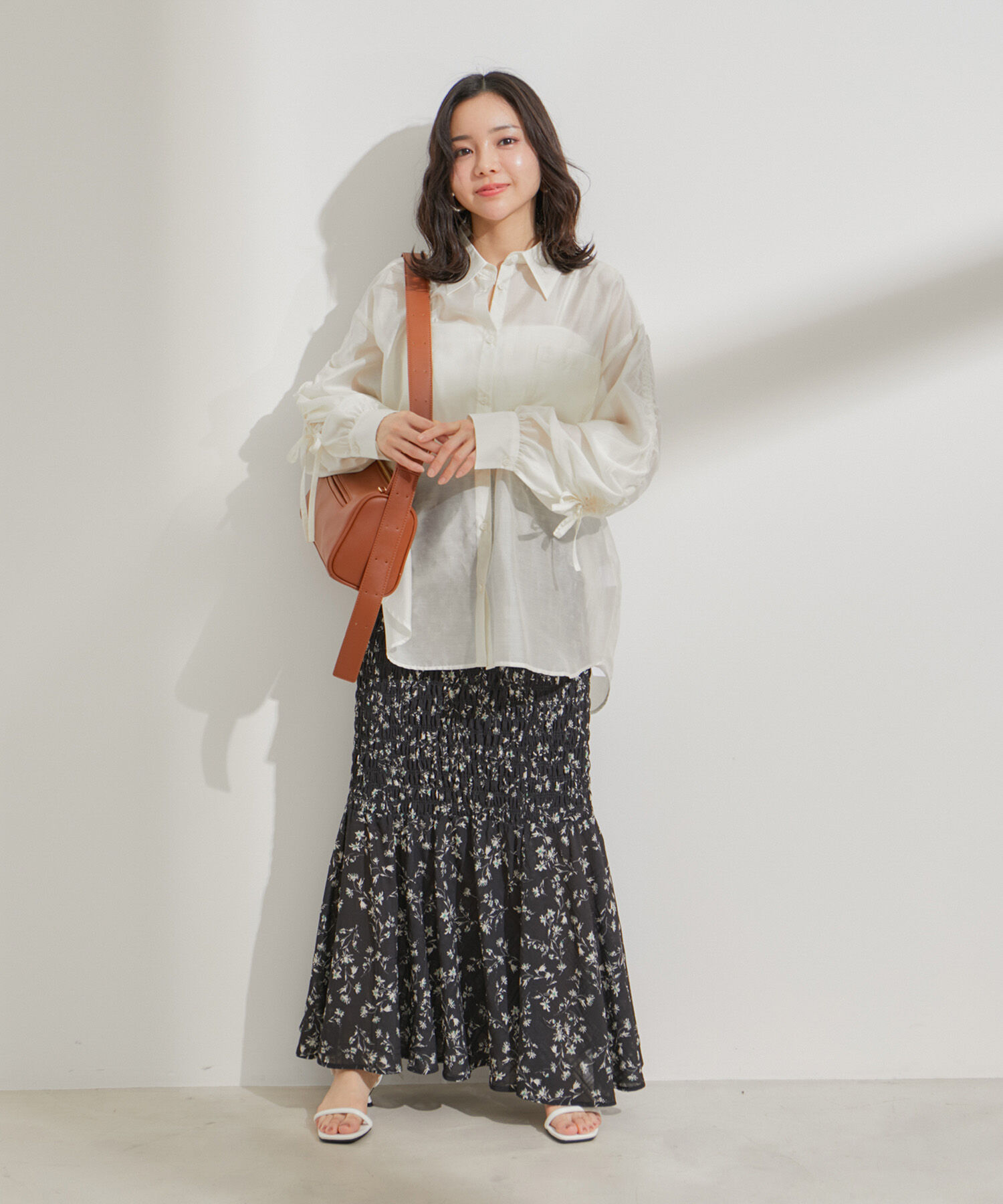 VIS「【セットアップ対応】花柄シャーリングロングスカート」|スカート|