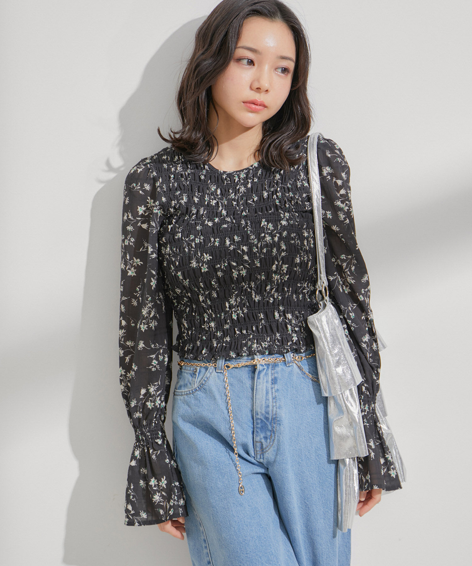 VIS「【セットアップ対応】花柄シャーリングブラウス」|シャツ・ブラウス|