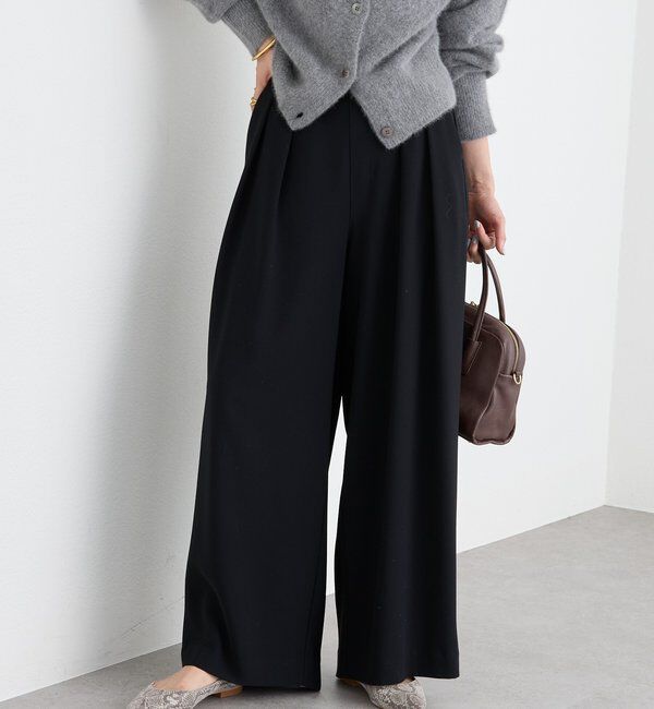  「【ウォッシャブル】【シーズンレスで使える】タックワイドスラックス」|チノ|