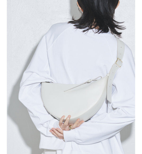 2.718「【リクエスト多数！オフホワイトが再入荷】【2.718】スリーククロスボディバッグ」|ショルダー・メッセンジャー|