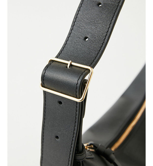 2.718「【リクエスト多数！オフホワイトが再入荷】【2.718】スリーククロスボディバッグ」|ショルダー・メッセンジャー|