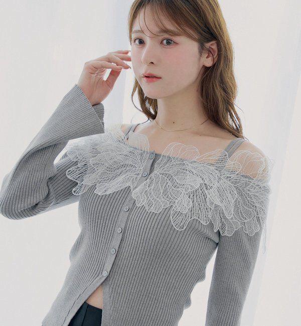  「【SALON by Chico】フラワーレースオフショルリブデザインニット」|カーディガン|
