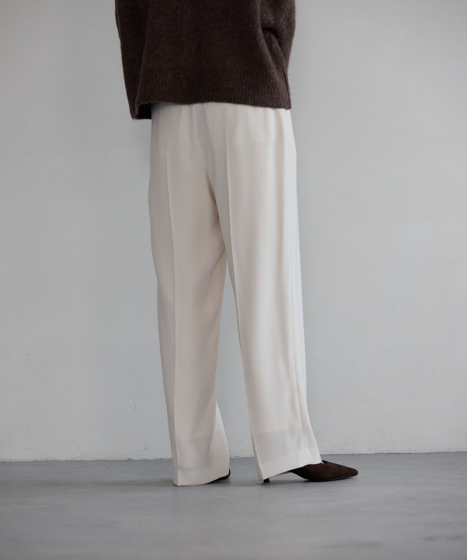 A part by 「サテンタックストレートパンツ」|スラックス|