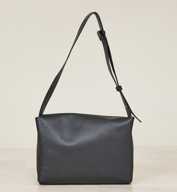 Rouge vif「【YArKA/ヤーカ】ふんわりフラップショルダーバッグ / 本革 / レザー /」|ショルダー・メッセンジャー|