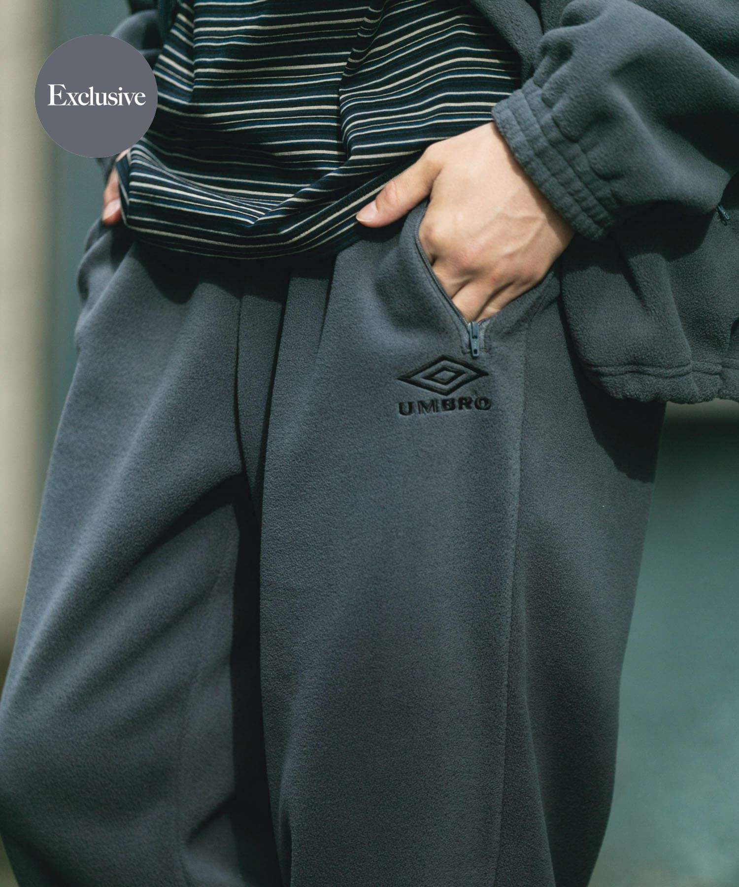 URBAN RESEARCH DOORS「『別注』UMBRO&times;DOORS　FLEECE PANTS」|その他|チャコールグレー